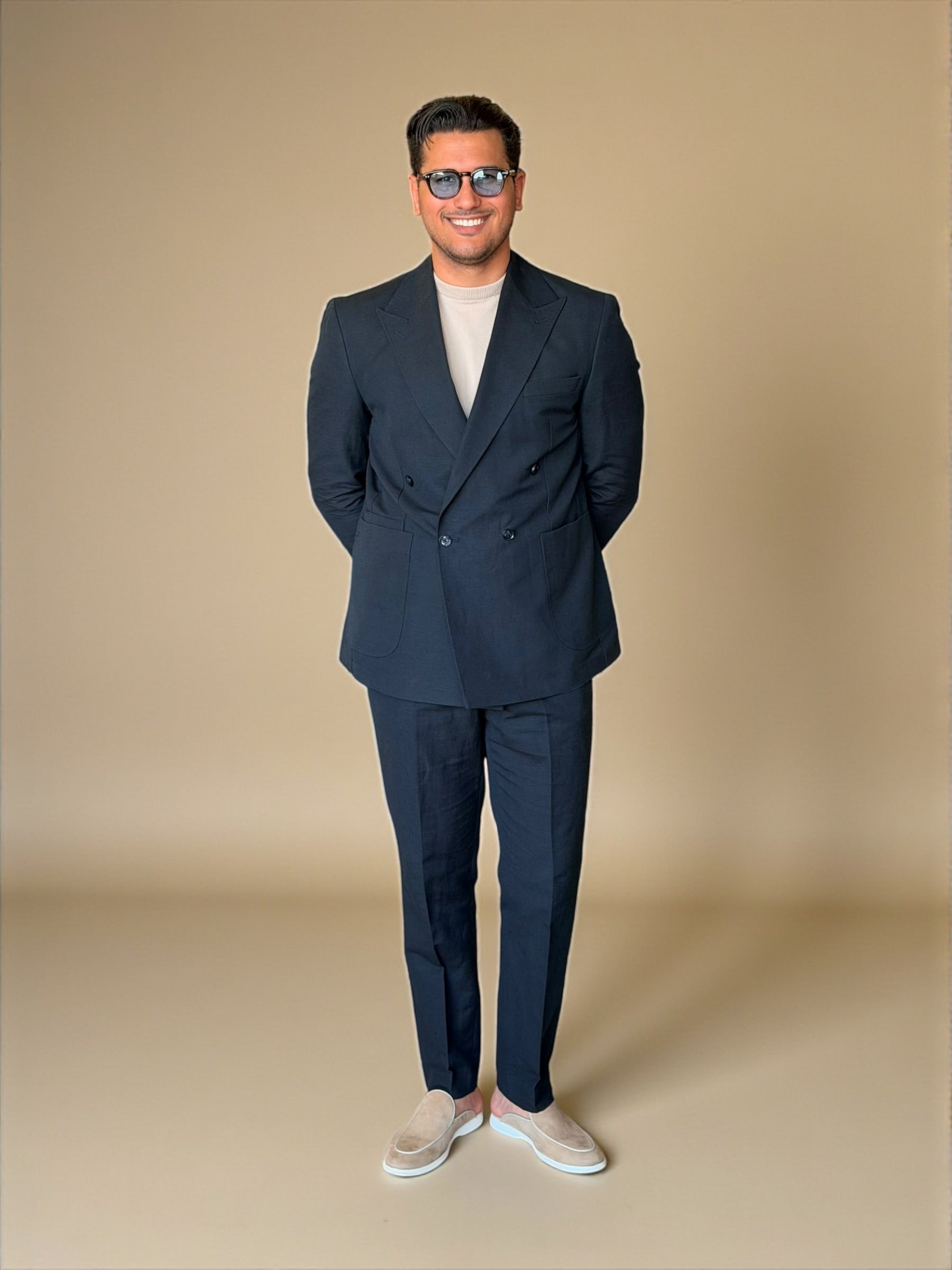 Pure linen Four button double breasted suit - Navy
