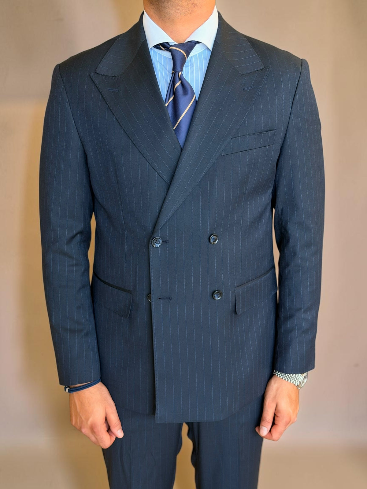 Pinstripe Double-Breasted suit - Navy