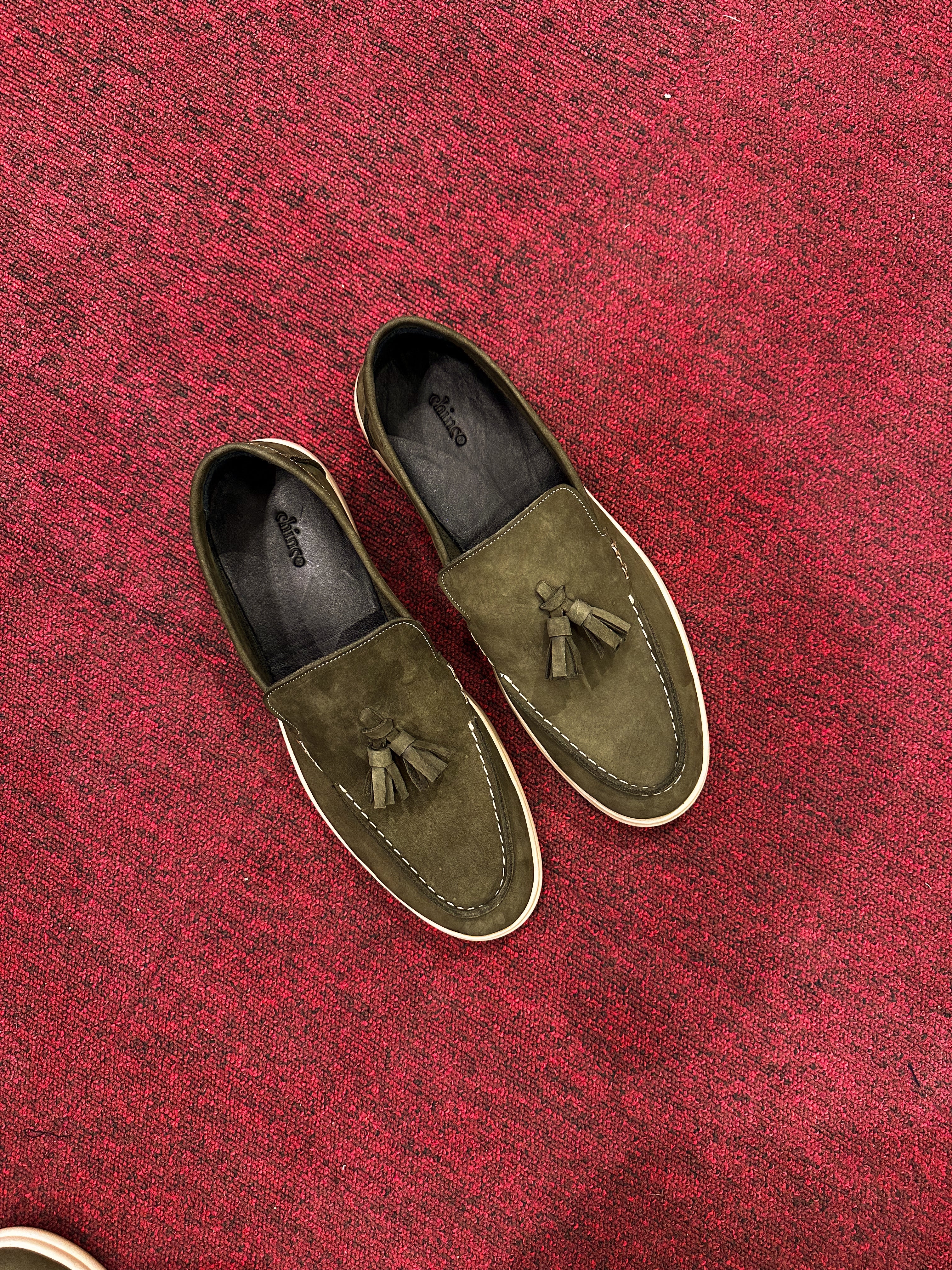 Tassels Suede loafers -olive