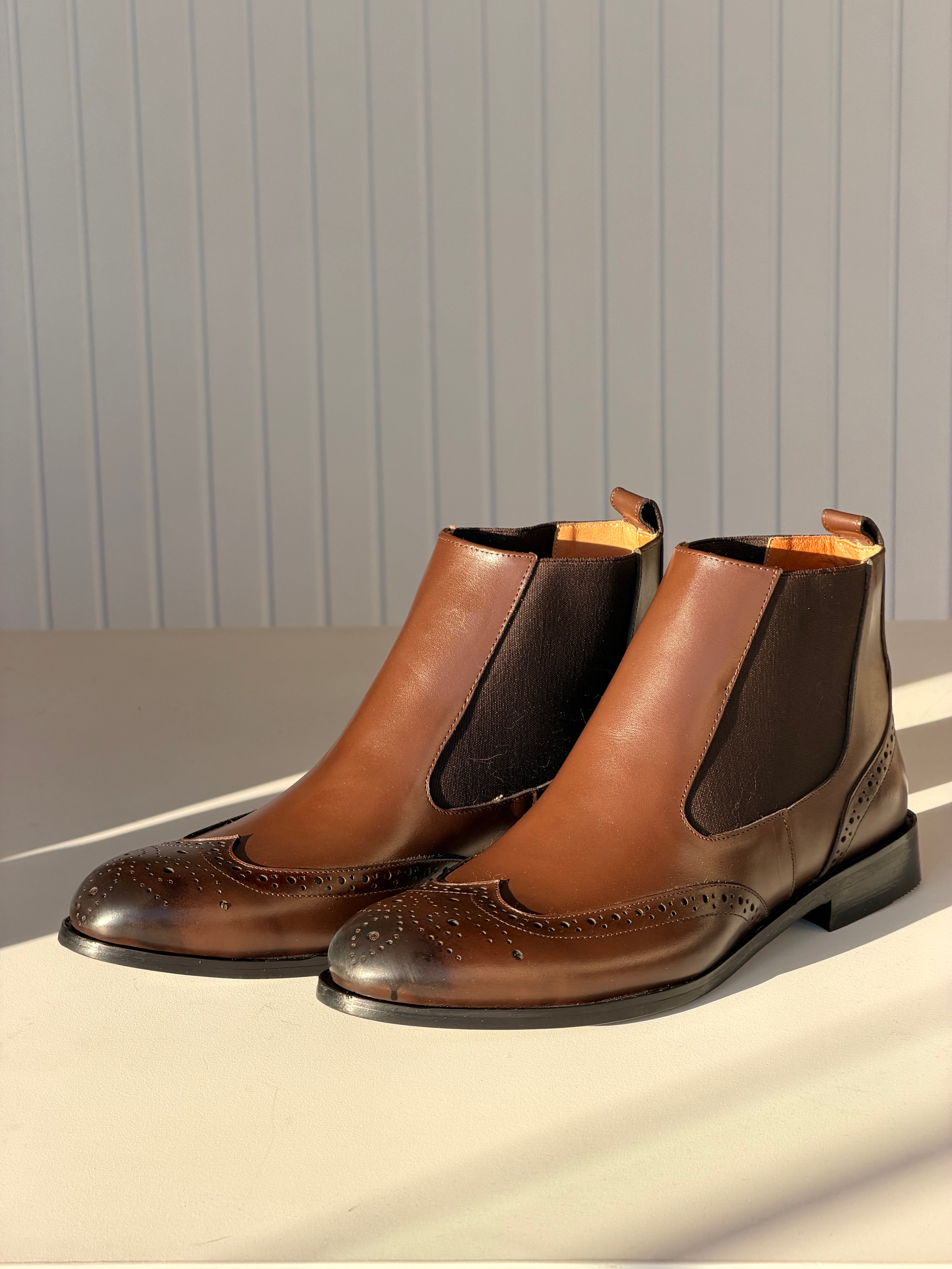 Brouge chelsea boots-Brown