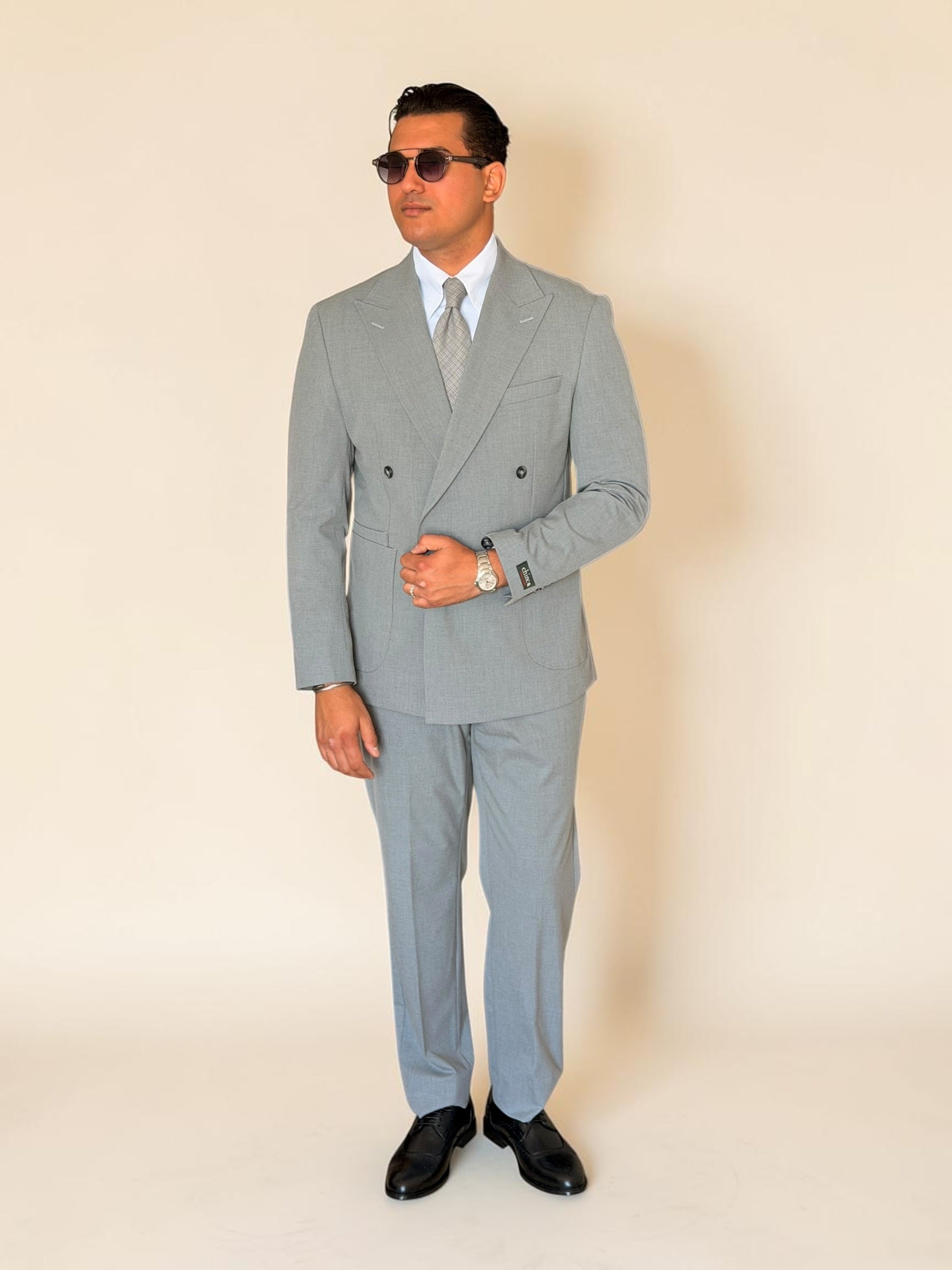 Double breasted 4 button suit - Gray