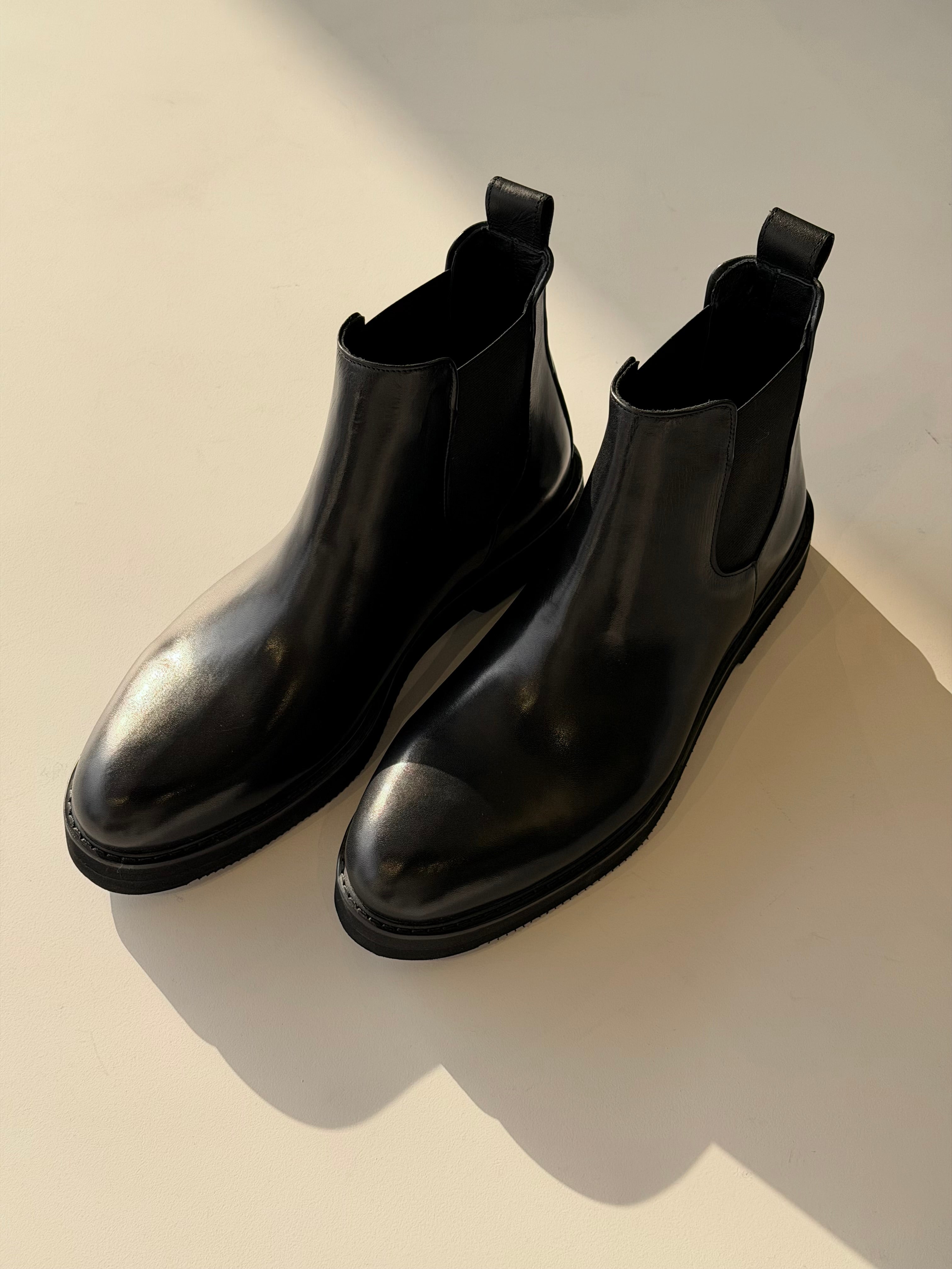 Chelsea boots-Black