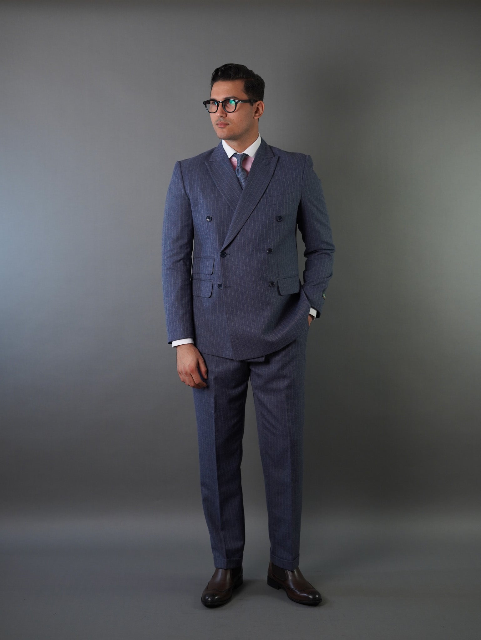 Double breasted suit -blue striped