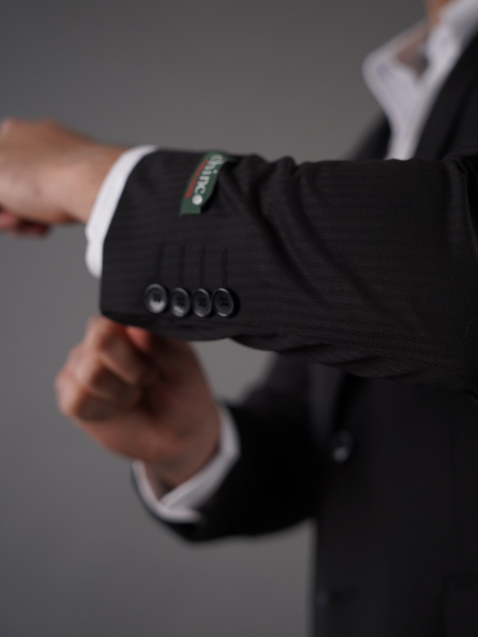 "Slim fit suit with two pockets - BLACK STRIPED