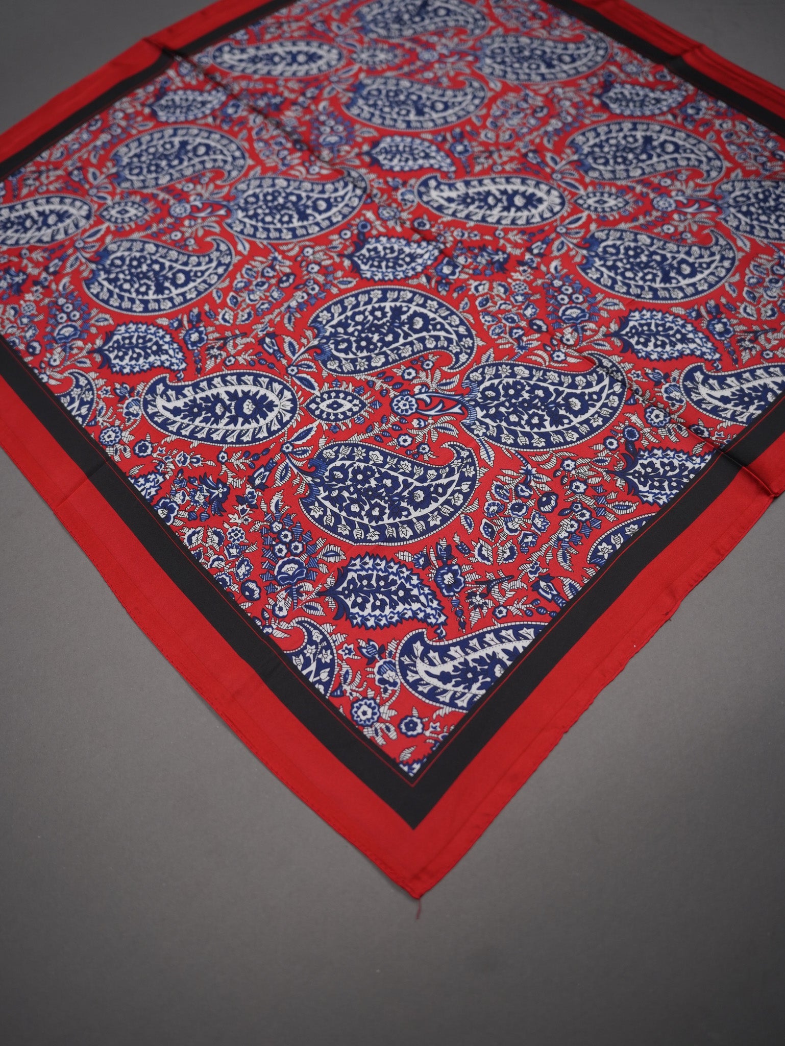 Neck Scarf silk 65*65 cm