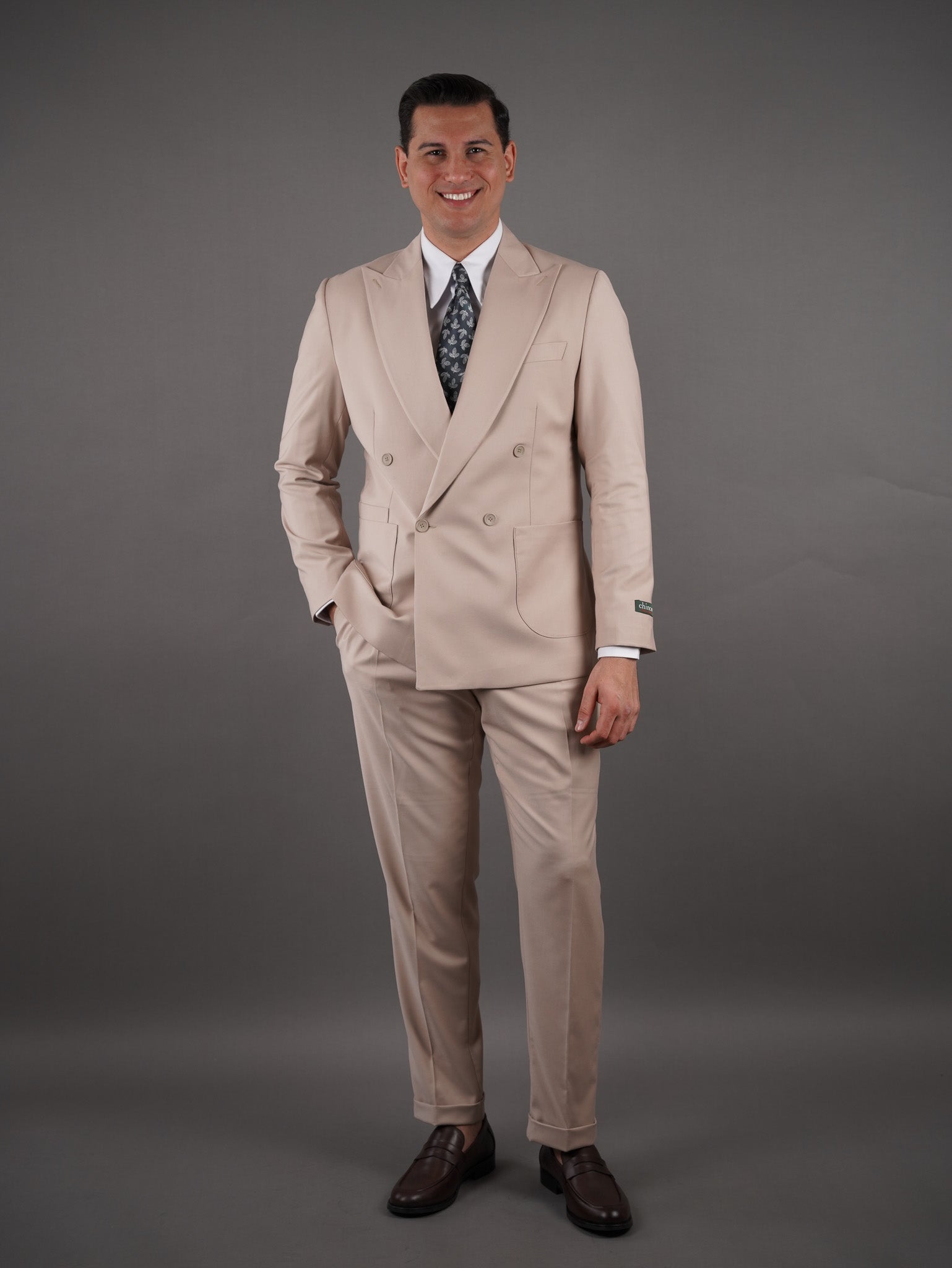 Four-Button Double-Breasted suit - beige