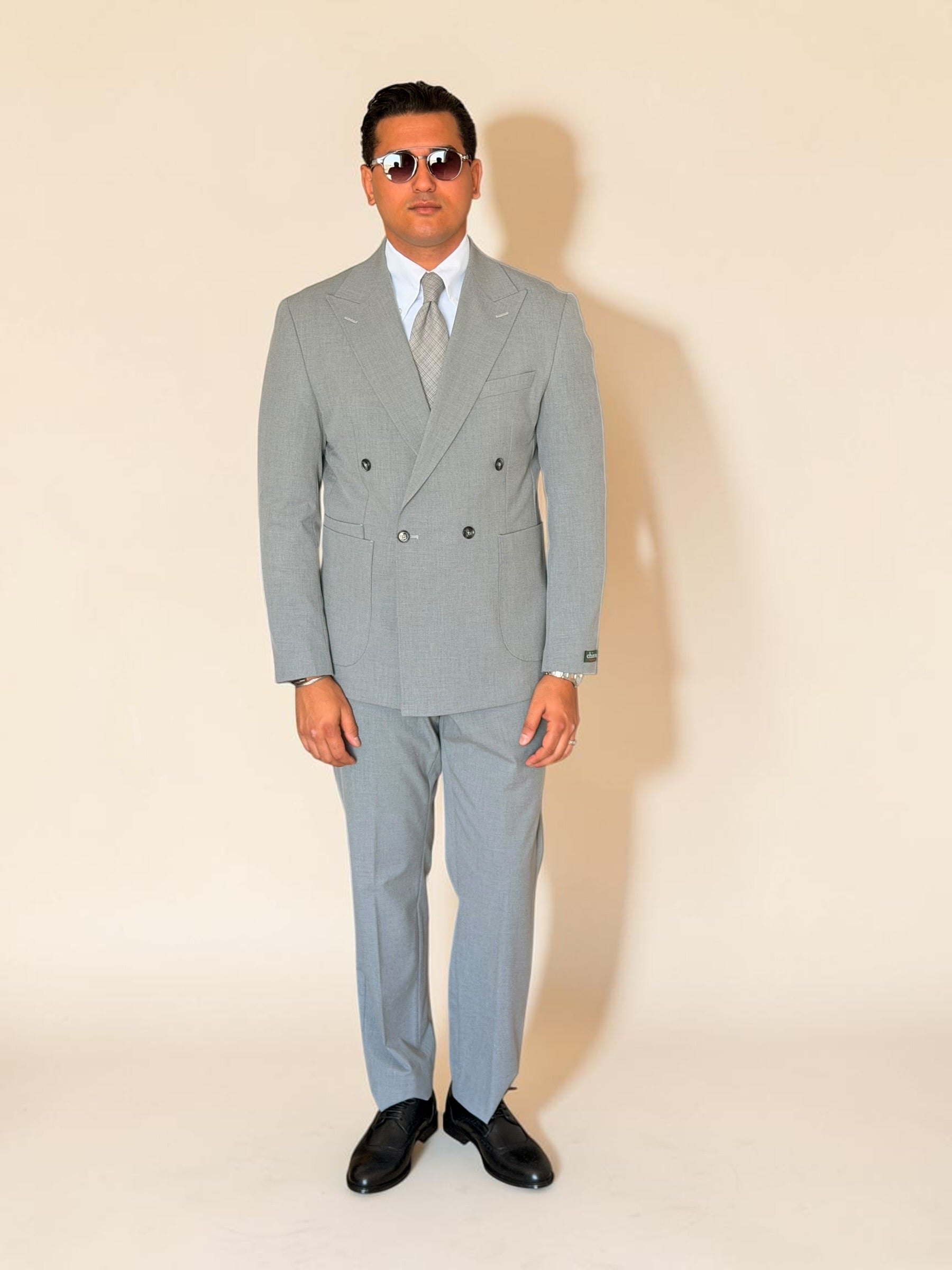 Double breasted 4 button suit - Gray
