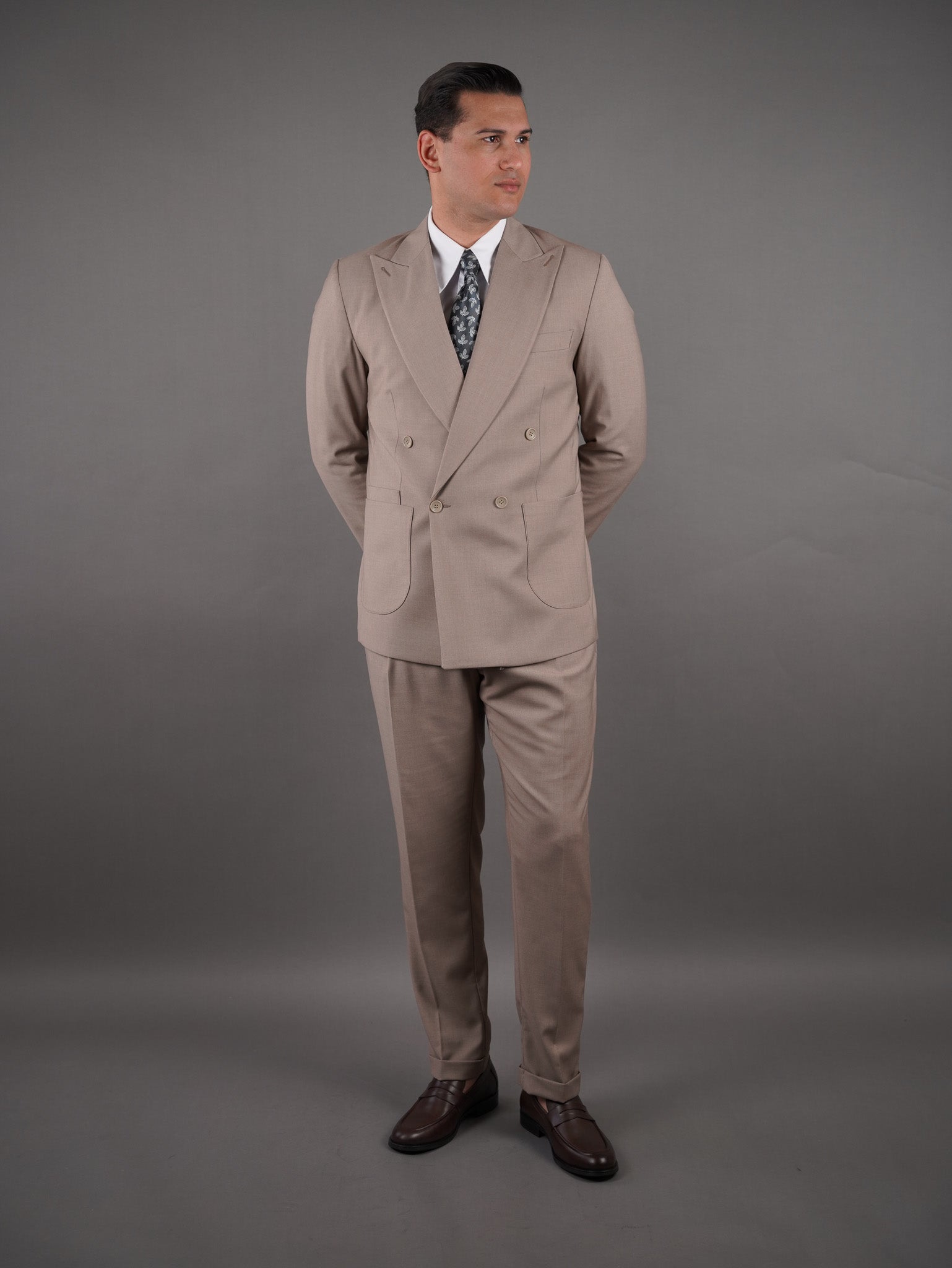 Four-Button Double-Breasted suit - cacao