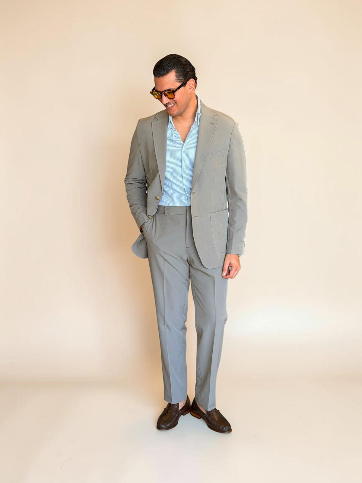 Pocket suit - light olive