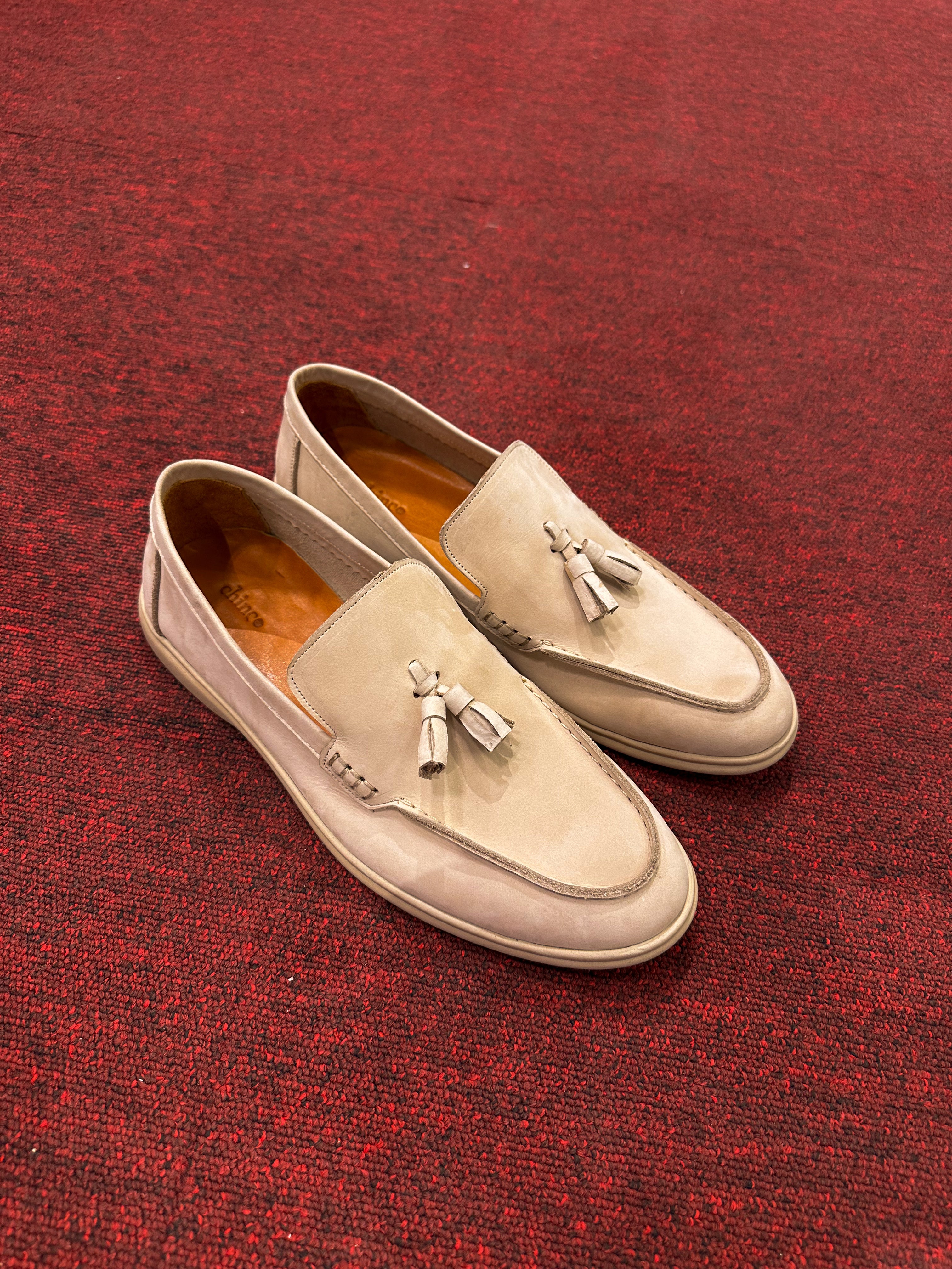 Tassels Suede loafers -beige